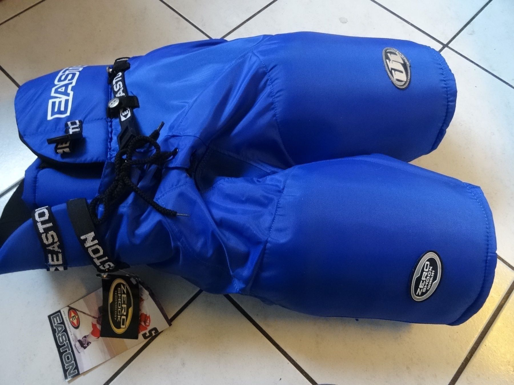 Hosen: Easton Zero shock SR 46   (28"-30") – Neu und originalverpackt aus Allenwinden von Obalu