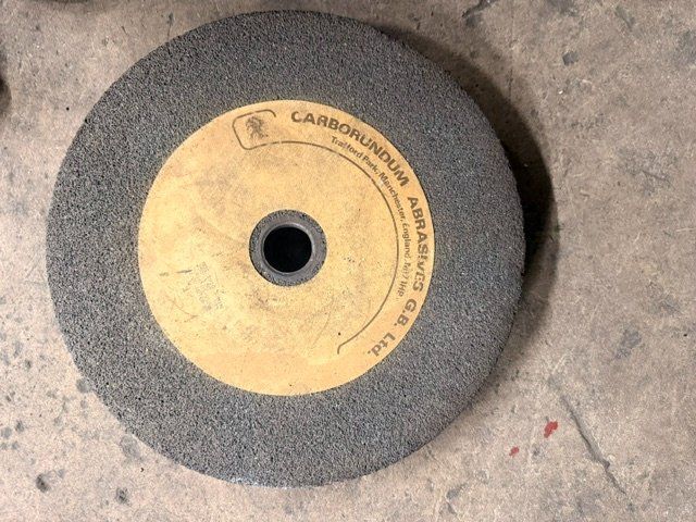 Alle Werkzeuge: Schleifscheiben dieverse Grössen – Gebraucht aus Rümlingen von Mohler-Metallbau-99 6