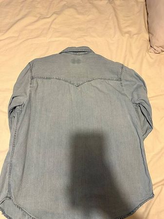 Chemise Levis en jean bleu clair  Taille L