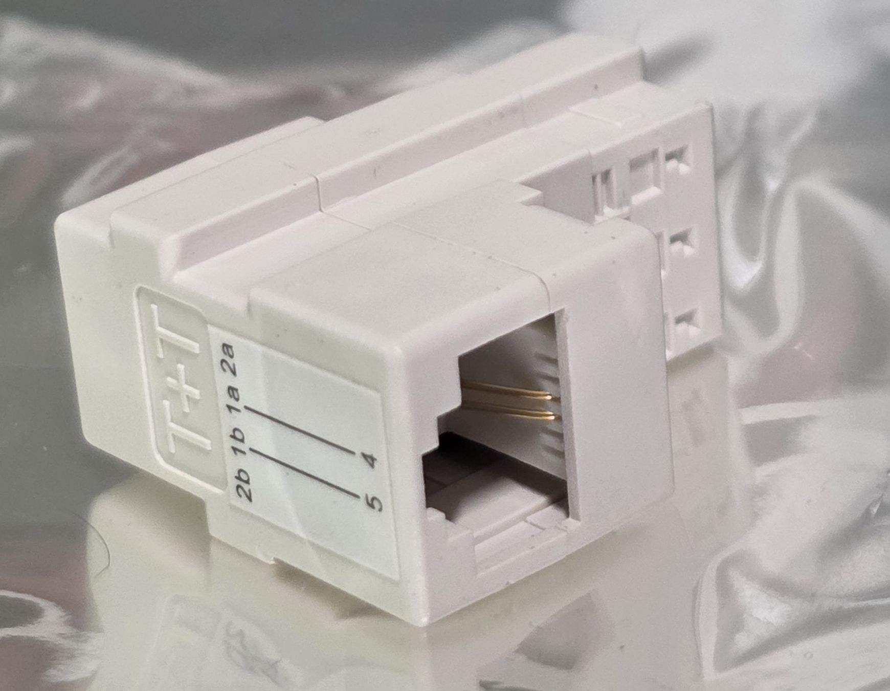 Laufwerke & Adapter: Internetadapter T83 RJ45 – Gebraucht aus Reinach BL von _MasterK_ 1