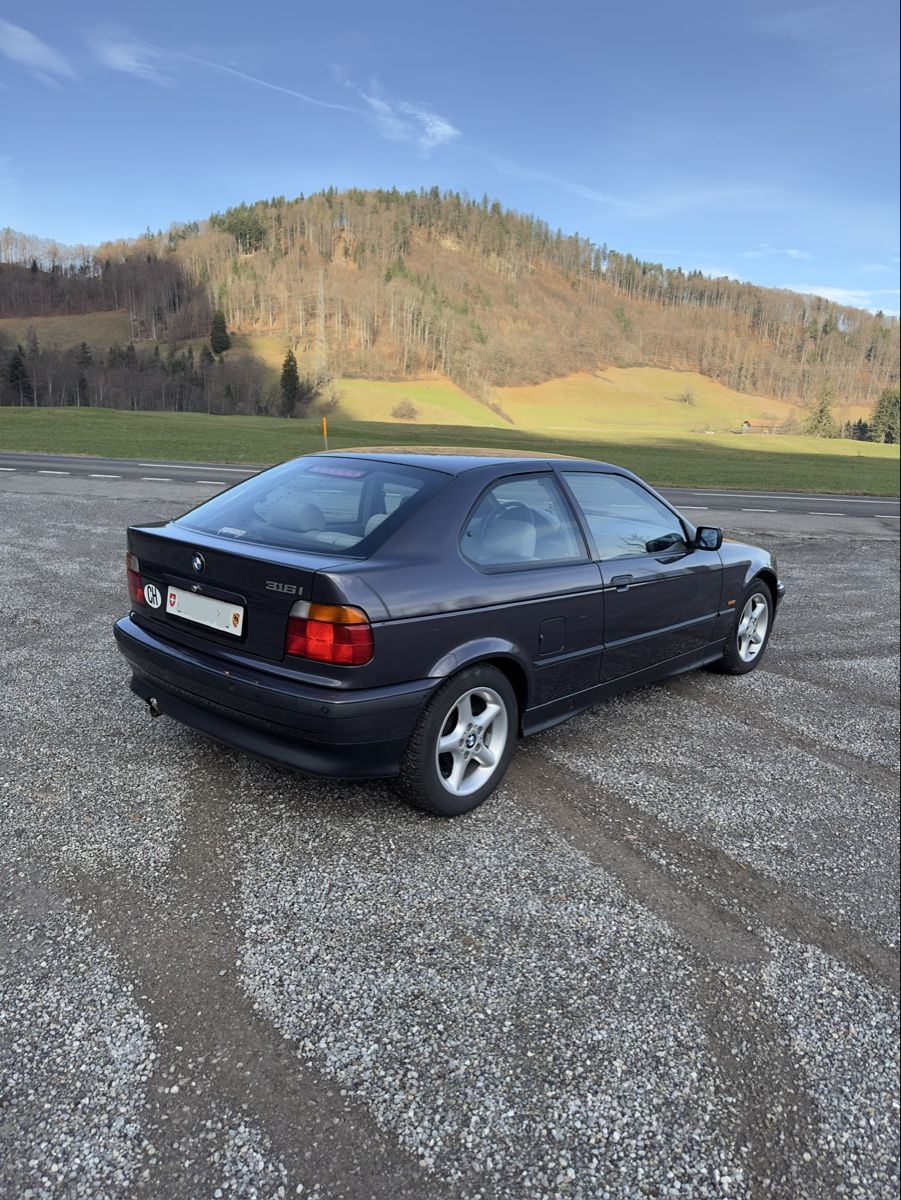 BMW Automobili: BMW 316i E36 – Usato da Wilderswil venduto da Leon_Zilic 4