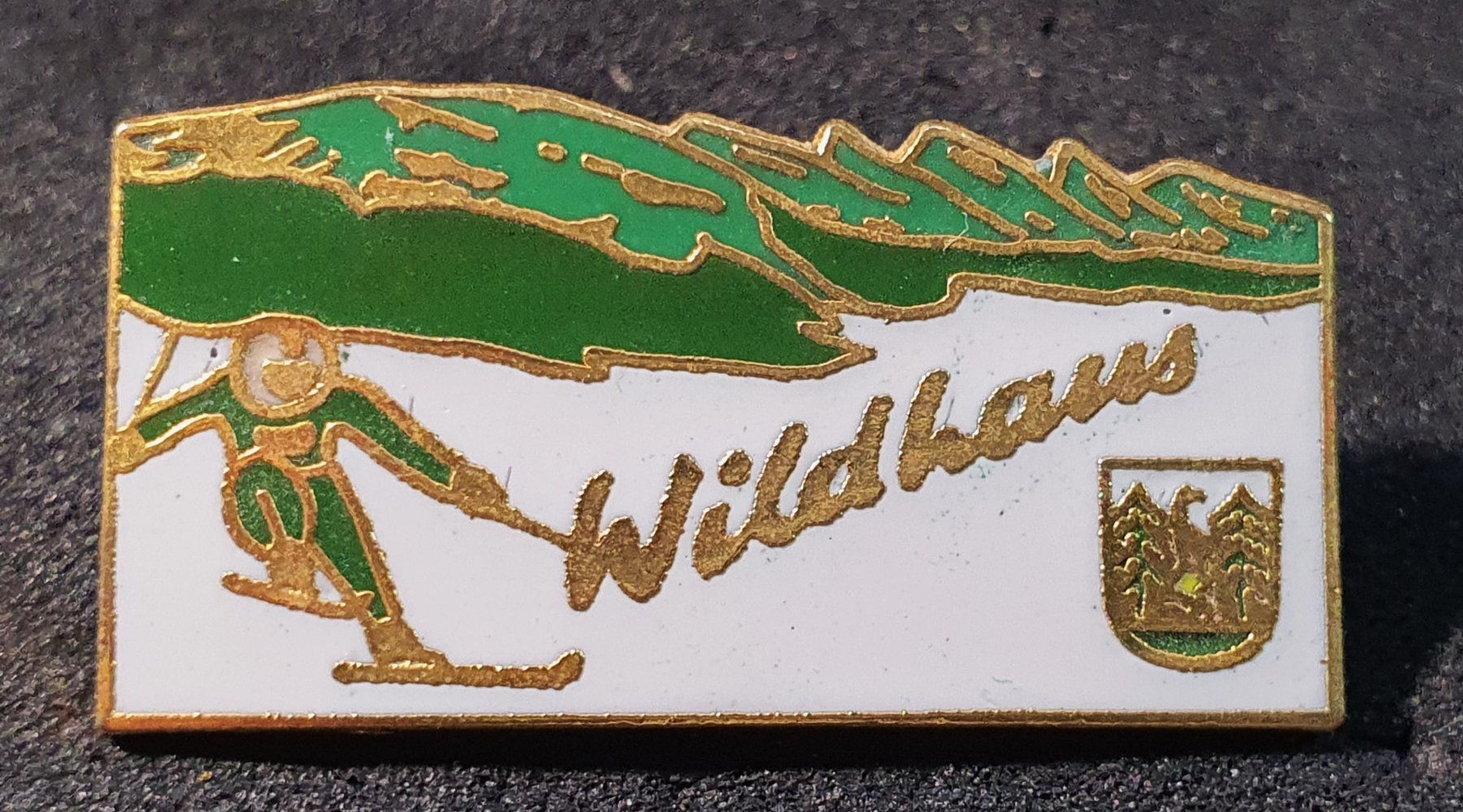 Placchette & Badge: CC998 - Pin Wildhaus - Skifahrer – Usato da Reinach BL venduto da Boston-Verkauf