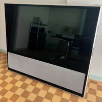 Bang & Olufsen B&O BeoVision 11-55 mit Standfuss