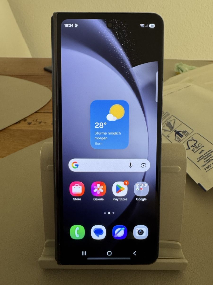 Samsung Telefoni cellulari / Smartphones: Samsung Galaxy Z Fold5 512 GB – Difettoso da Adliswil venduto da Busys