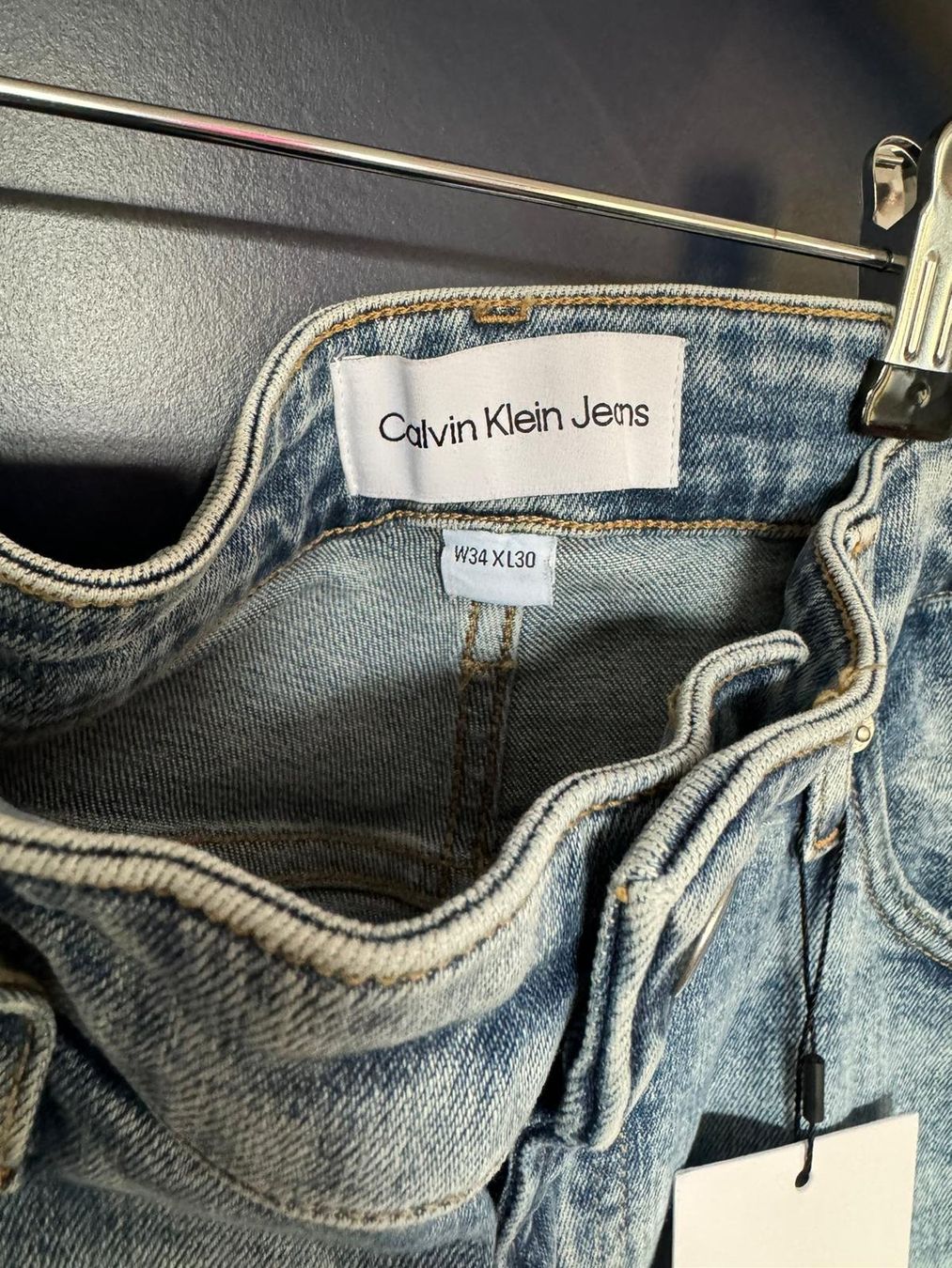 Calvin Klein Jeans: Calvin Klein Jeans – Nuovo (secondo la descrizione) da Lupfig venduto da Pluribus 2