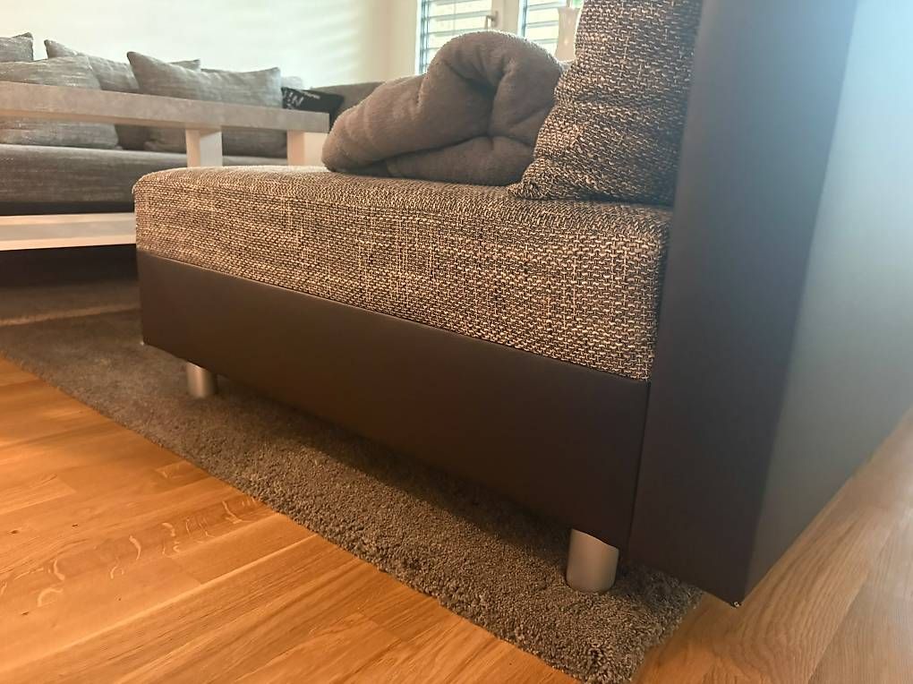 Sofas: Couch  – D'occasion à Ostermundigen par dom_q2z7 2