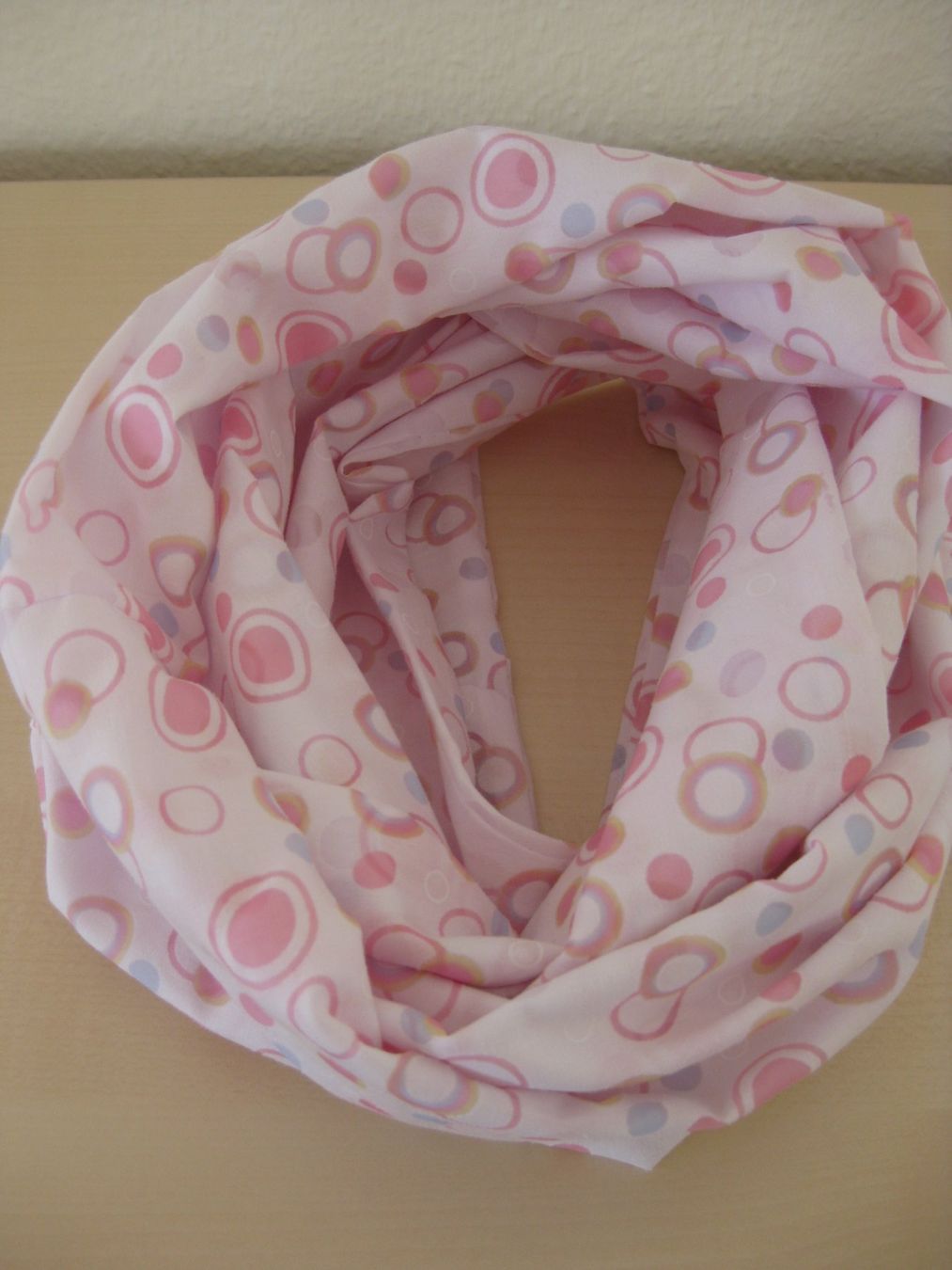 Foulard & Sciarpe: Hübscher Frühlings-Loop in rosé – Nuovo (secondo la descrizione) da Brugg AG venduto da Biomaga 2