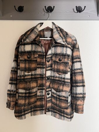 Warme Karojacke von ASOS in Grösse 38, perfekt für den Herbs
