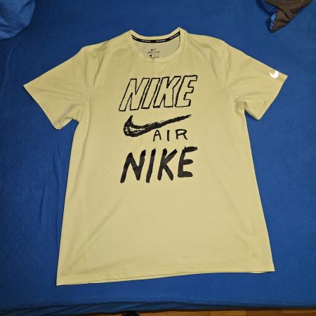 Nike Air T-Shirt, Gr.L neuwertig