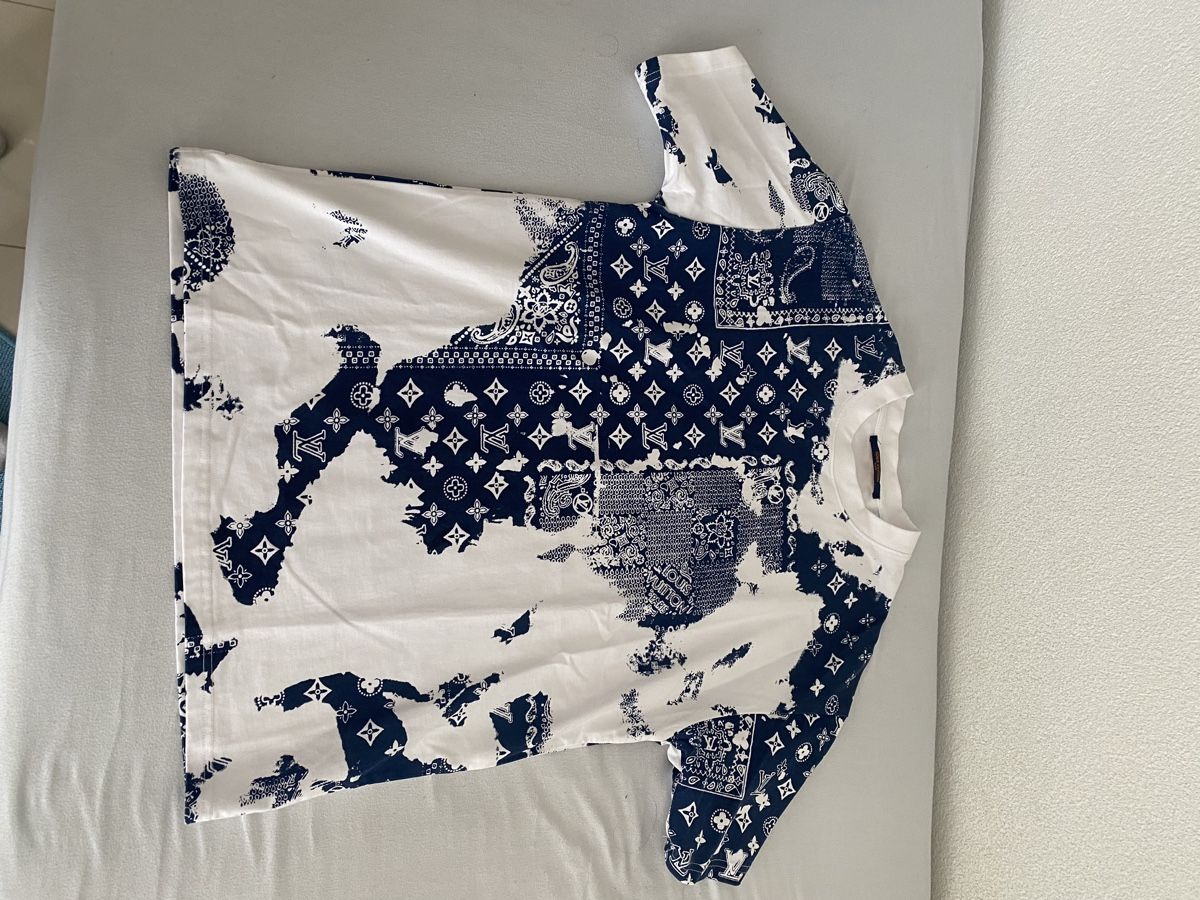 T-shirt: T shirt  – Nuovo (secondo la descrizione) da Pratteln venduto da fra_rd8j
