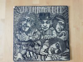 Jethro Tull - Stand UP - Gatefold sleeve with pop-up of art