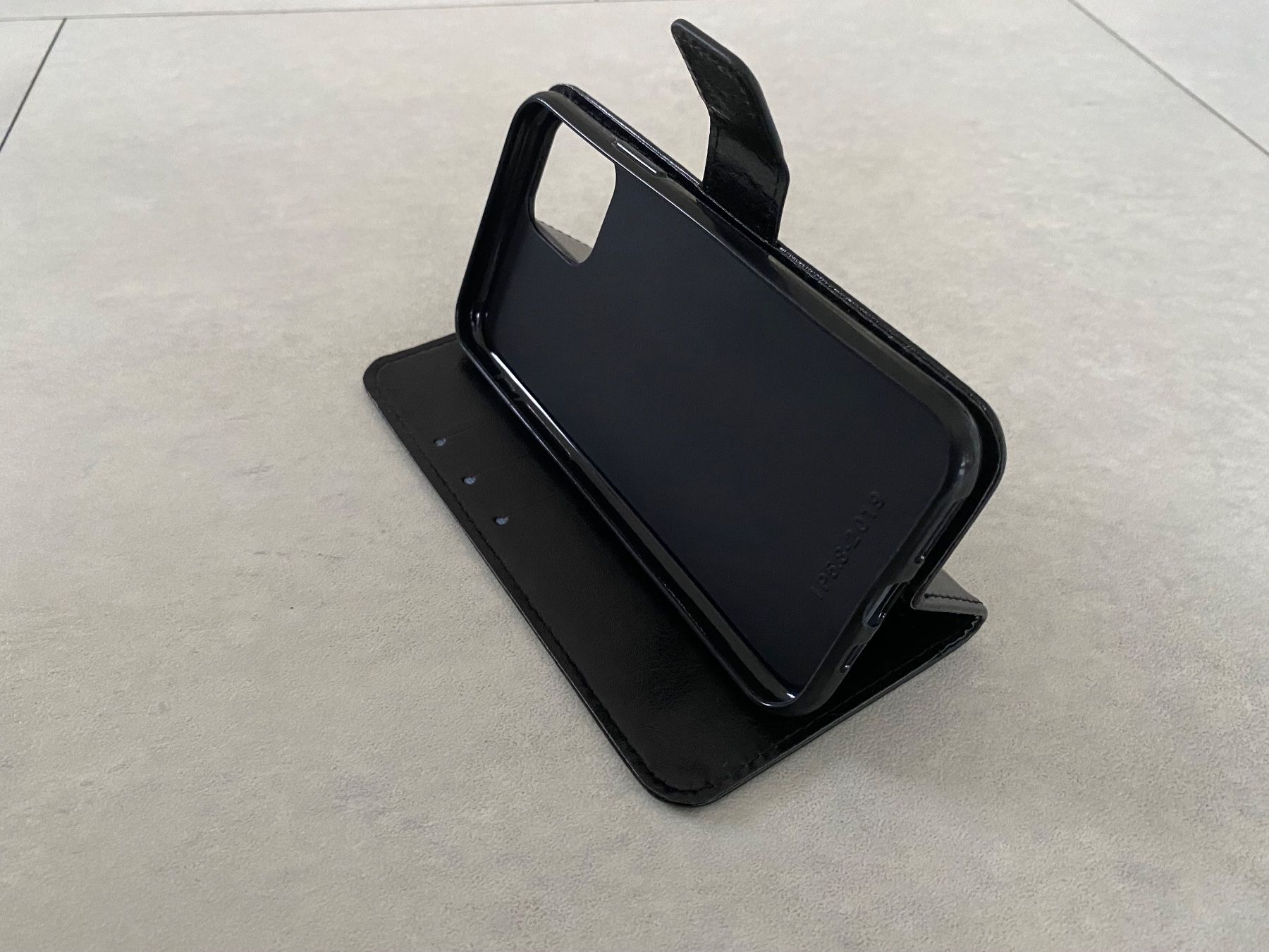 Cover & Protezioni schermo: Leder-Etui Hülle für Iphone 12 Mini  – Nuovo e nell'imballaggio originale da Spreitenbach venduto da Brockiland-Flohmarkt 1