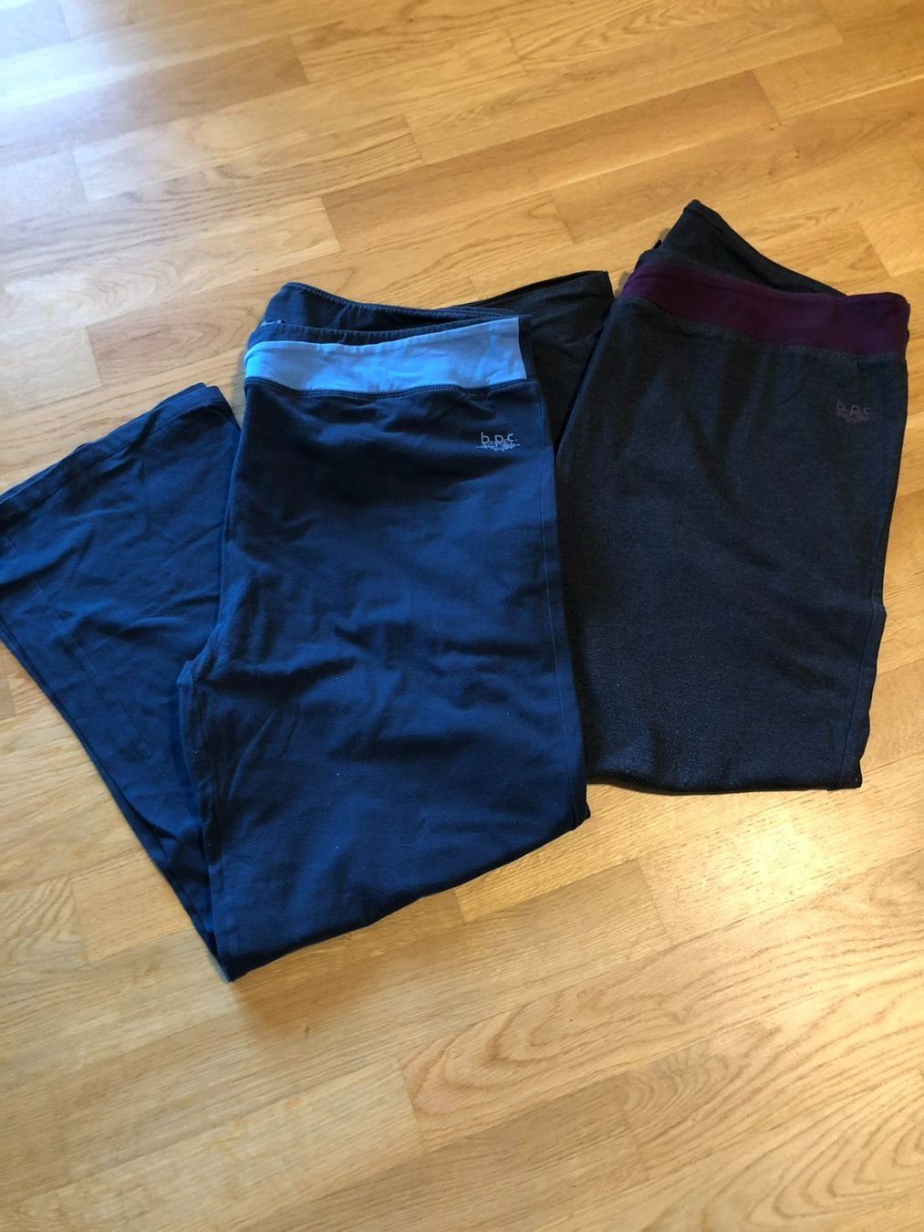 Hosen: 2er Pack Baumwoll Sporthose mit Stretch 52/54 – Gebraucht aus Bellinzona von JackieBlue 1