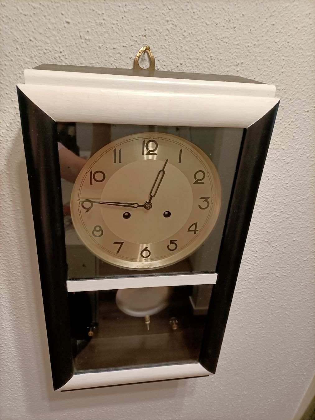 Uhren: Schöne alte Wohnzimmer Uhr – Gebraucht aus Stansstad von Falcon-Crest 2