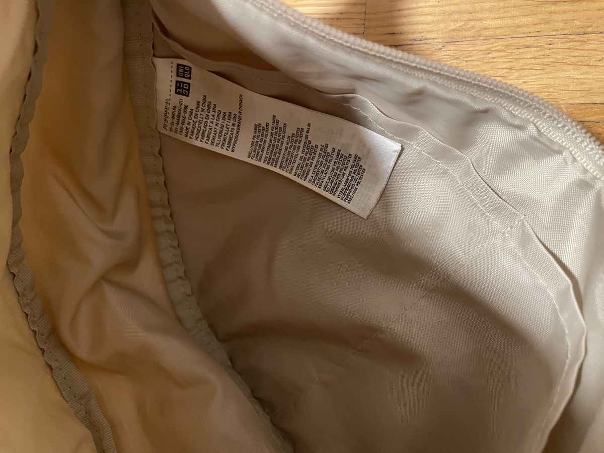 Uniqlo Sacs: Uniqlo Round Mini Shoulder Bag Beige – Neuf (Voir description) à Neuchatel par shi_9fzw 8