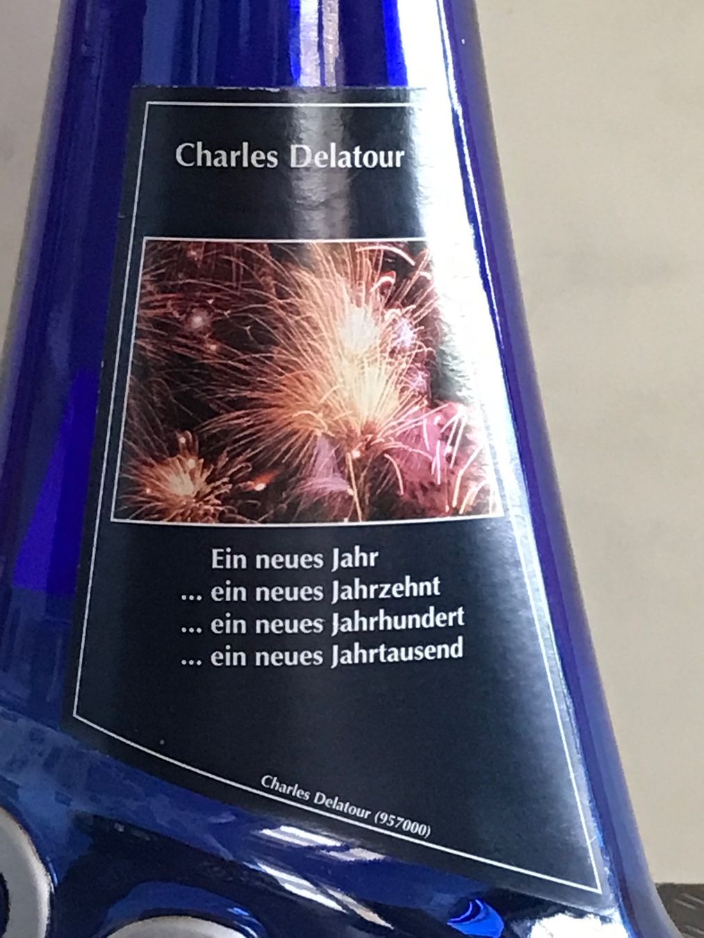 Bicchieri, Caraffe & Bottiglie: Flasche leer MILLENIUM-SILVESTER 2000 Spezialflasche 75 cl – Usato da Däniken SO venduto da allerlei54 5