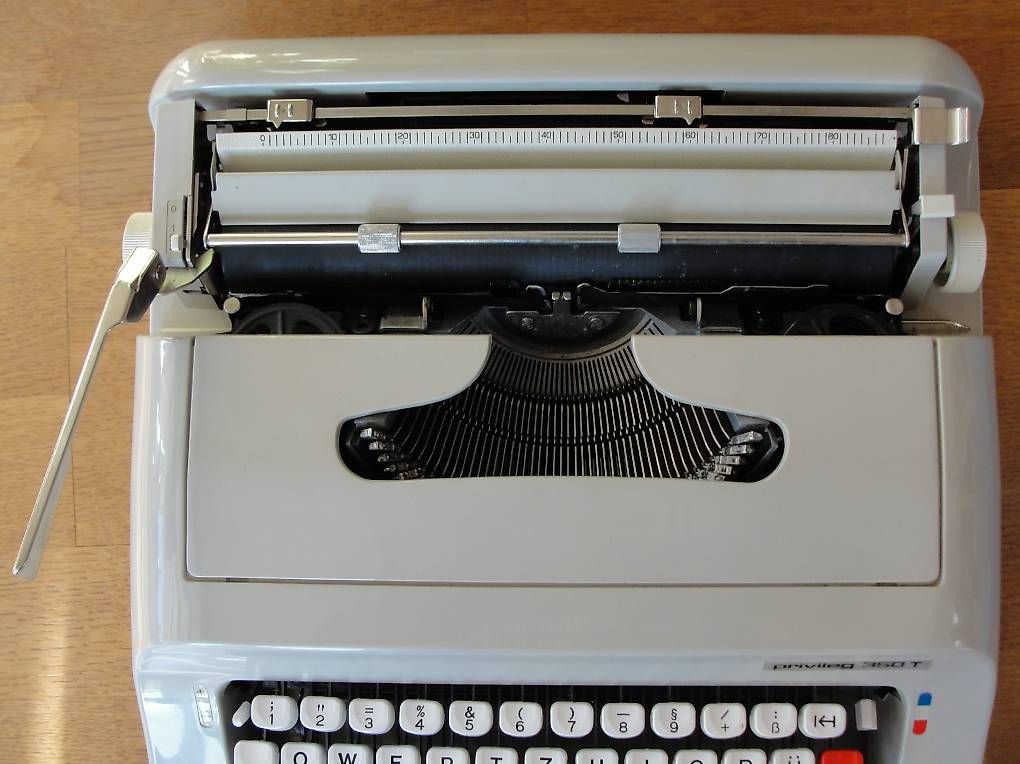 Macchine da scrivere: Voll Mechanisch – Usato da Oberschrot venduto da Schello 2