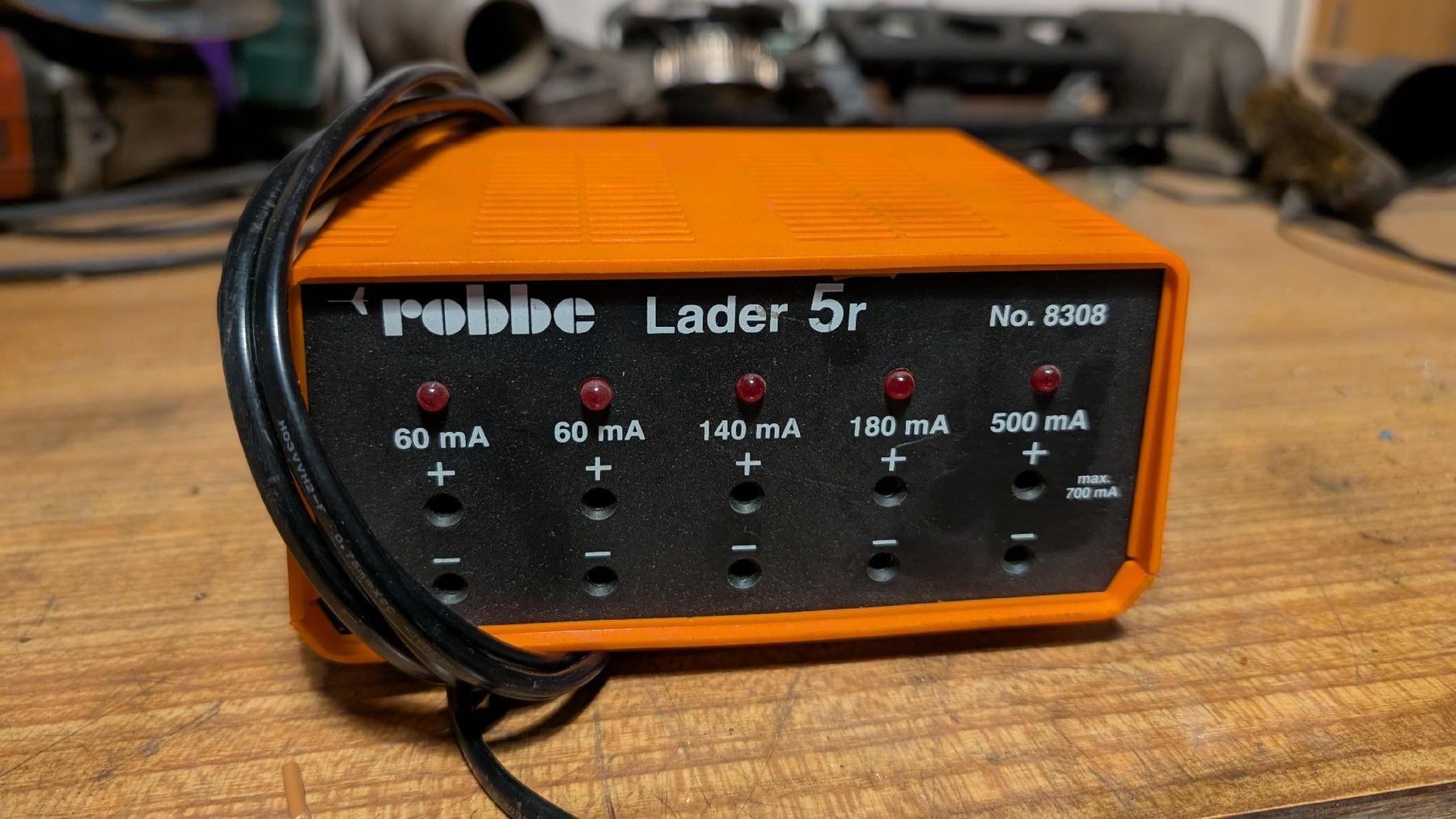 Robbe Batterie, Caricabatterie & Alimentatori: Robbe Lader 5r, Ladegerät – Usato da Guttet-Feschel venduto da Misterblue 1