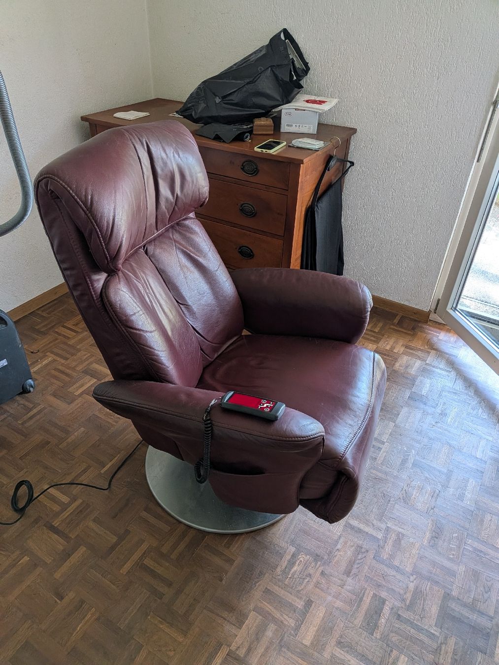 Sessel: Elektrischer Relaxsessel mit Aufstehhilfe – Gebraucht aus Ballwil von mar_5r22 2