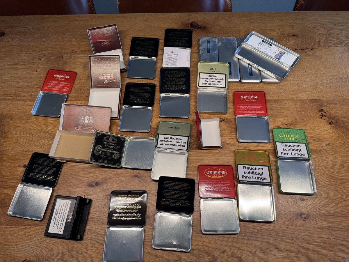 Altro in Decorazioni & Accessori: LEERE Sammeldosen – Usato da Niederbüren venduto da Oetschli