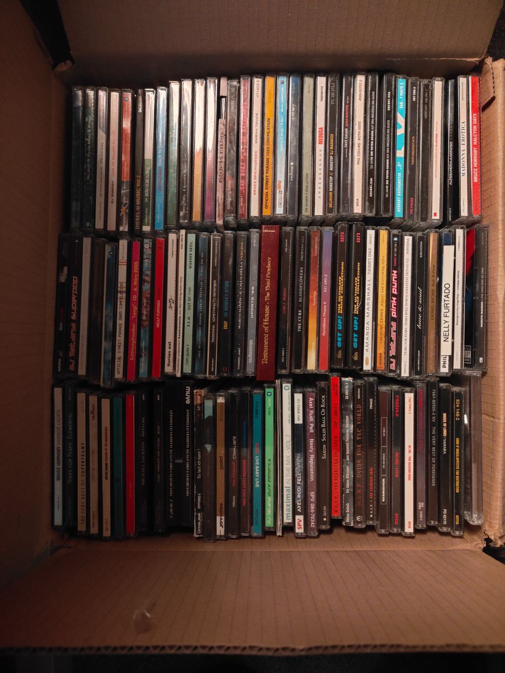 CDs: 2 Karton CD's gemischt - ca. 160 Stk. – Gebraucht aus Burgdorf von Dragon75
