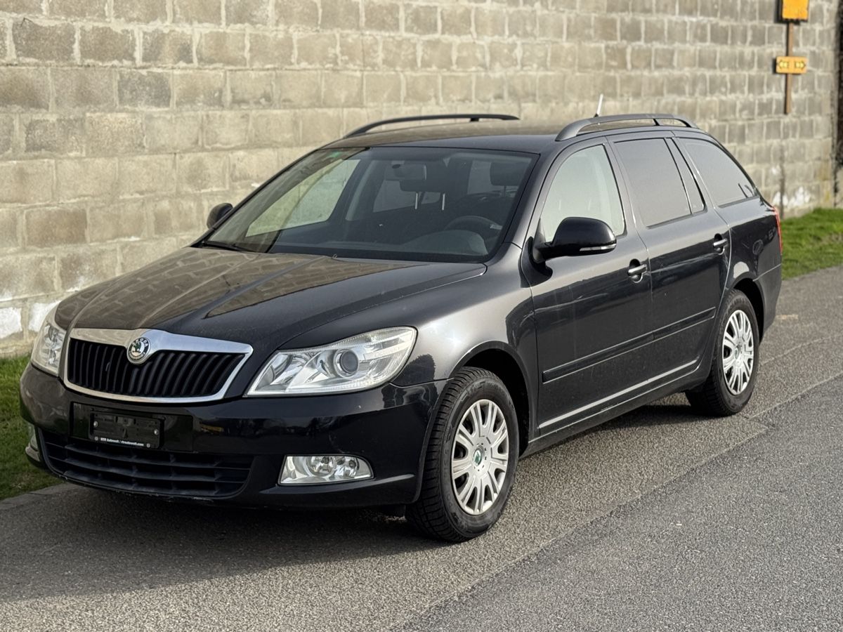 Skoda Automobili: SKODA Octavia Combi 1.6 TDI Ambiente – Usato da Oberentfelden venduto da Blackrose75 4