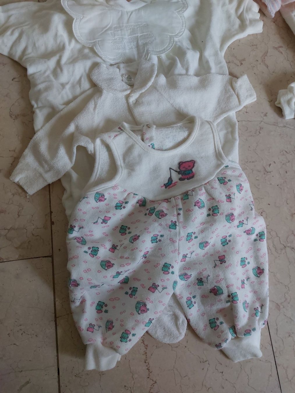 Lotti & Set di vestiti: Baby-Kleider – Usato da Zürich venduto da Stenat 3