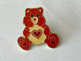 1 Pin Teddybar mit Herz