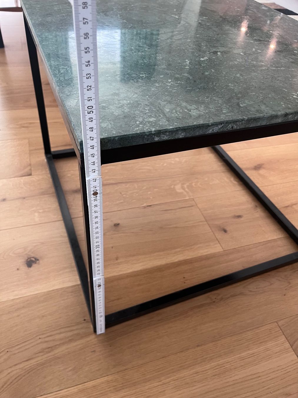 Tavoli: Modern Scandinavian Green Marble Coffee Table – Usato da Zürich venduto da nil_l7fb 5