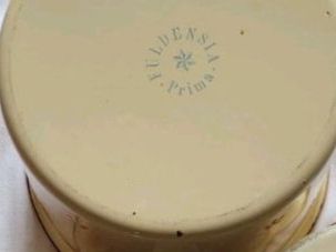 Set di piatti: Antikes Set Vintage Emaille Milchtopf , mega sweet – Usato da spreitenbach venduto da lumbalplatte 4