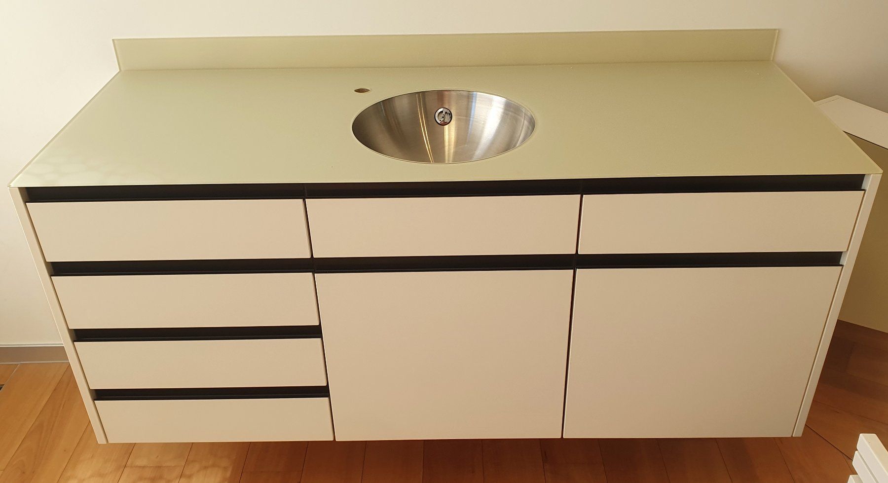 Mobili per bagno: Waschtisch, hängend, neuwertig – Nuovo (secondo la descrizione) da Winterthur venduto da BauTeilLaden2000 1