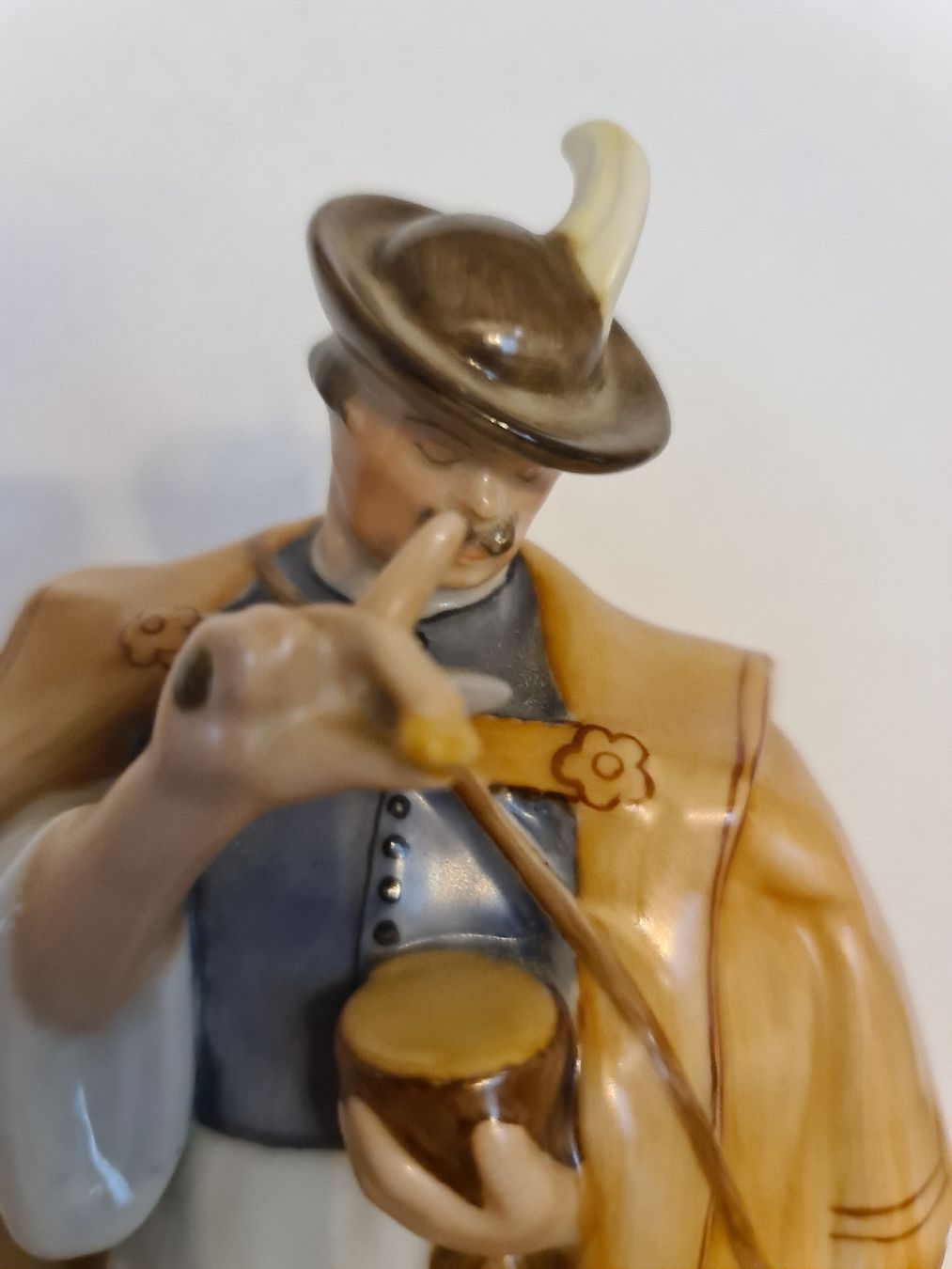 Herend Figurines: antike Herend Figur Mann mit Hund – D'occasion à henau par Rockj 1