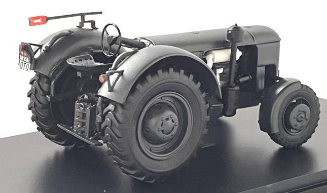 Traktoren: Traktor Vevey 560 der Schweizer Armee 1:32 / OVP – Neu und originalverpackt aus Fulenbach von fred039 2