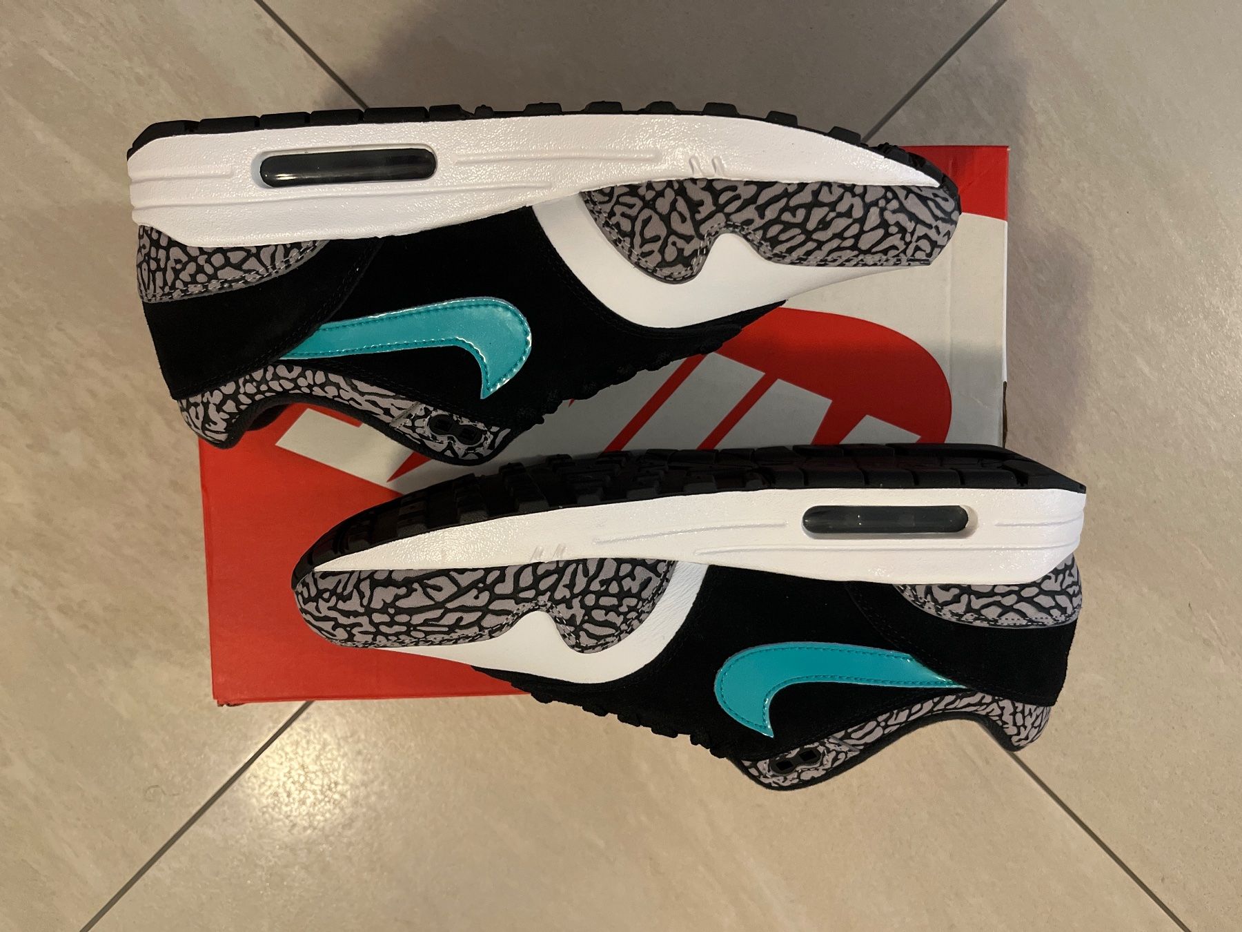 Nike Scarpe da uomo: Air Max 1 Premium Retro Atmos – Nuovo e nell'imballaggio originale da Lenzburg venduto da JoelMeier 2