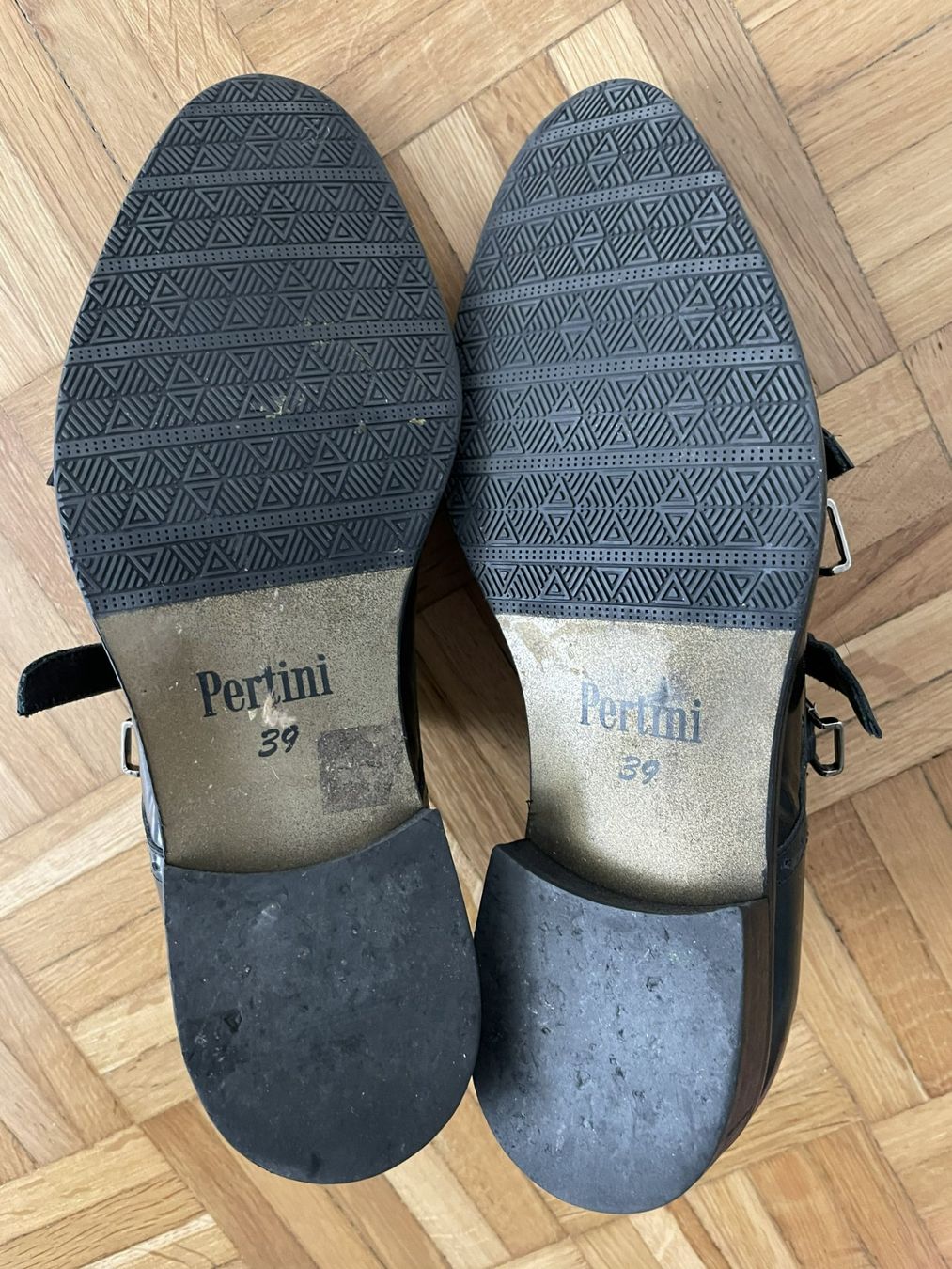 Scarpe da donna: Pertini Schuhe – Usato da Luzern venduto da adri-9 1