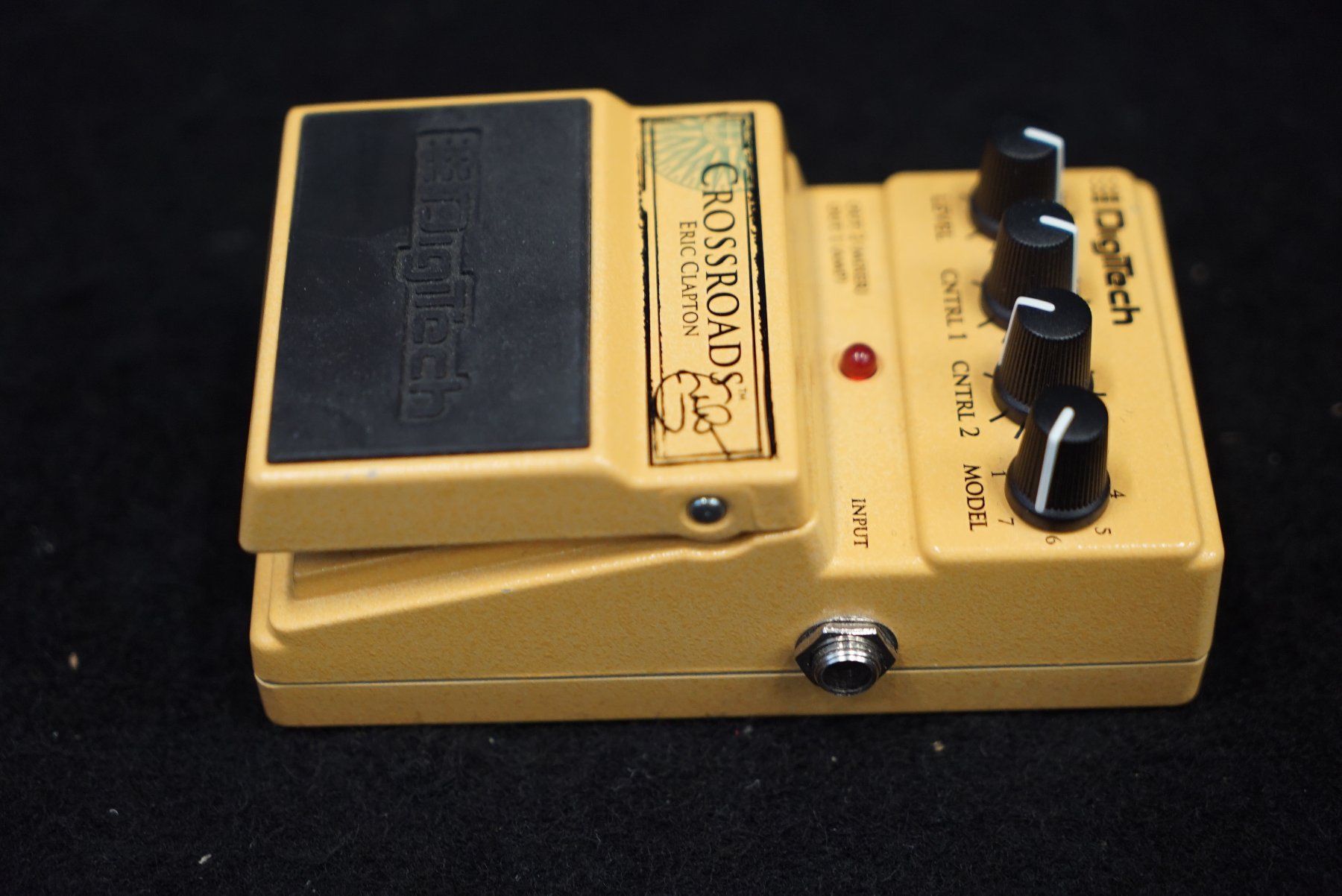 Strumenti musicali: DigiTech Crossroads Eric Clapton Signature Pedal – Usato da Ortschwaben venduto da Musictrade 5