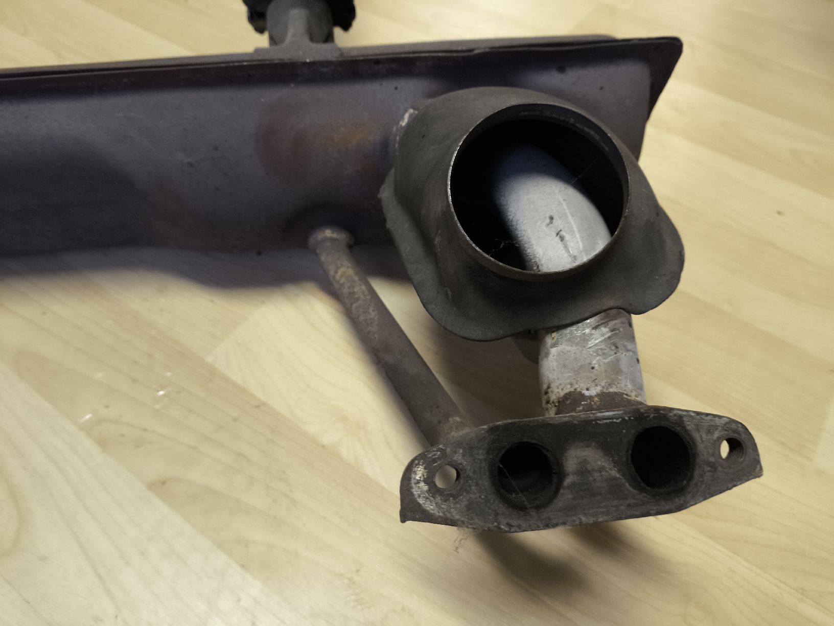 Volkswagen Sistemi di scarico: Bosal Auspuff 233-201 Typ 1  Motor, VW Käfer – Usato da Lausen venduto da Chaldrian 4