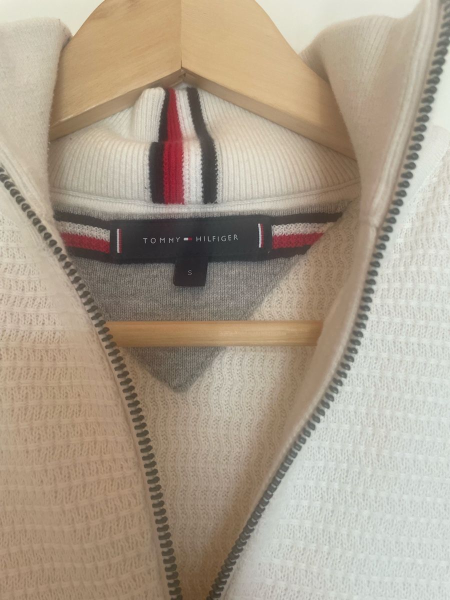 Tommy Hilfiger Maglioni & Felpe: Tommy Hilfiger Pullover Creme Neuwertig – Nuovo (secondo la descrizione) da Schüpfheim venduto da Nussbaum_4 3