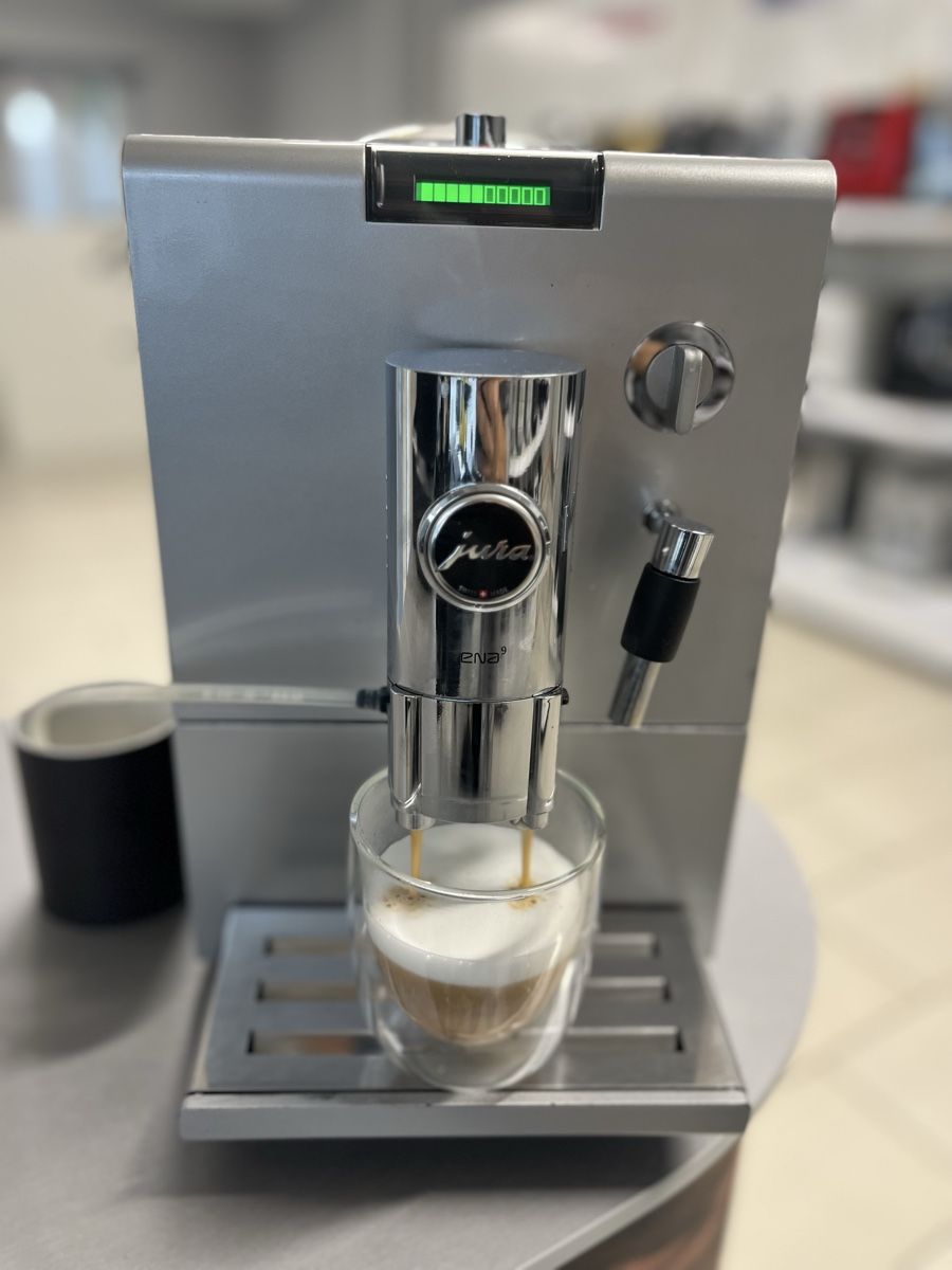 Macchine per caffè & Macchine per espresso: JURA ENA 9 – Usato da Gränichen venduto da Luma.KaffeeMaschinen 5