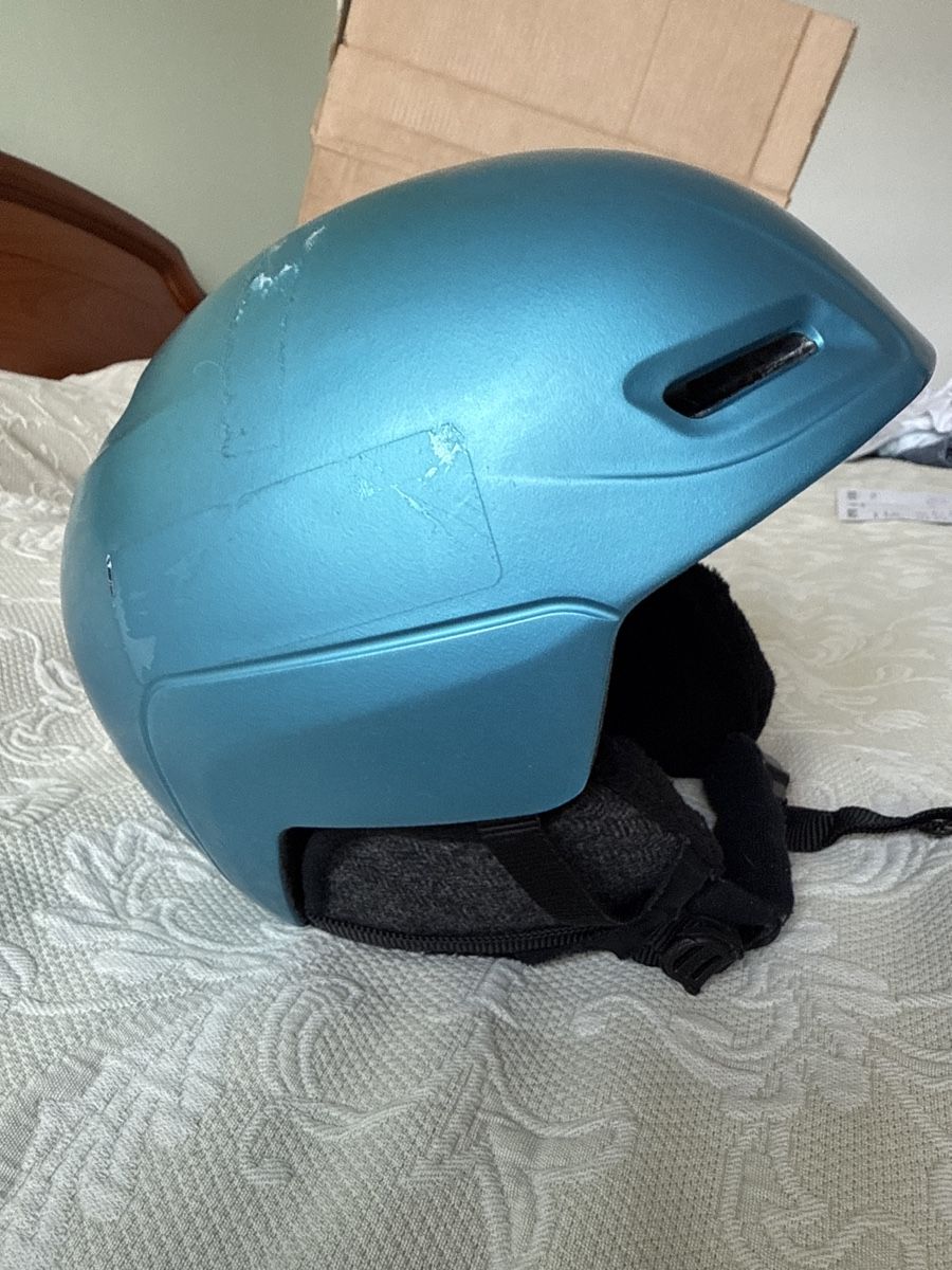Uvex Casques: Uvex ski helmet 55-59 – D'occasion à Genève par aic_8tl7