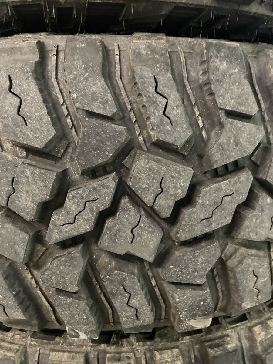 Pneumatici & Ruote complete: Cooper STT 275/65R18 MudTerrain – Usato da Heitenried venduto da Alpuchalb 3
