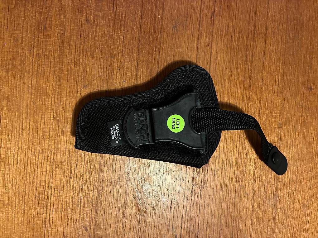 Tiro a segno: holster nylon pour revolver gaucher – Usato da Le Cerneux-Veusil venduto da Maraud01 1
