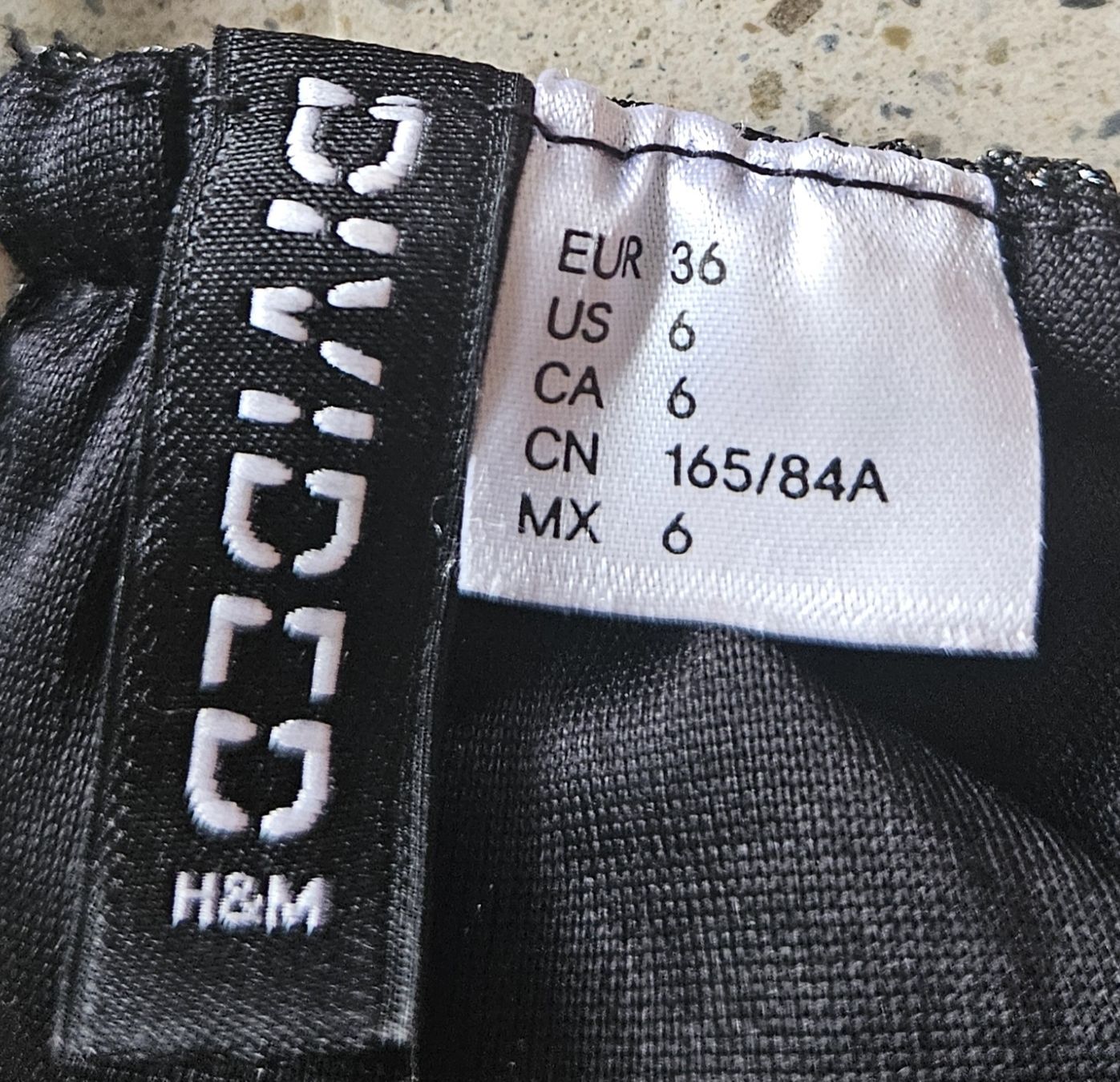 H&M Tops: Glitzeroberteil – Gebraucht aus Zizers von Natascia.Lentini 3