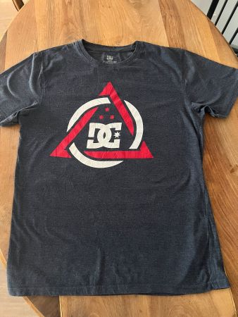 DC Shoes Graphic Logo T-Shirt - Vintage Style Gr. M