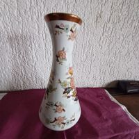 KPM schöne Vase mit Blütenmotiven 24 cm gross