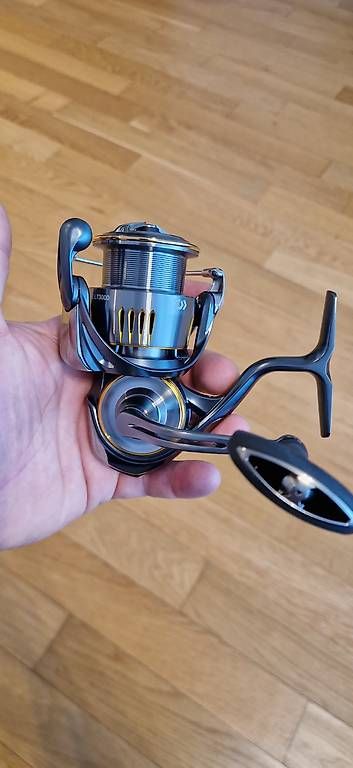 Daiwa Tamburi & Mulinelli: Neu Daiwa airity PC LT 3000 – Nuovo e nell'imballaggio originale da Alpnach Dorf venduto da Maksim777 4