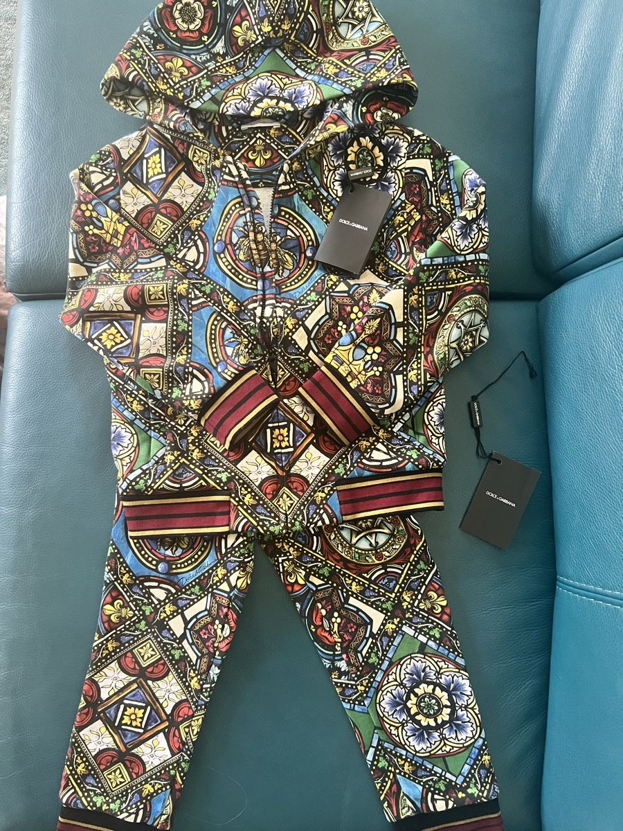 Dolce & Gabbana Lotti di vestiti: Set / Anzug Dolche Gabbana 4/5 Jahre – Usato da Zumikon venduto da DamenFashionShop 4