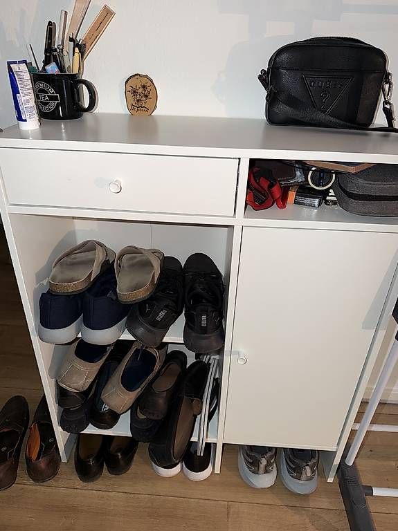 Cassettiere: Schuhschrank / Siteboard  – Usato da Horgen venduto da mar_zcz6 2