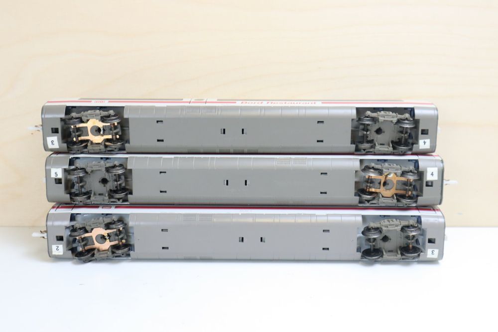 Märklin 40502 – Vagone Bistro Intercity 1° Classe H0: Per Un Viaggio Di Lusso In Miniatura! - 6
