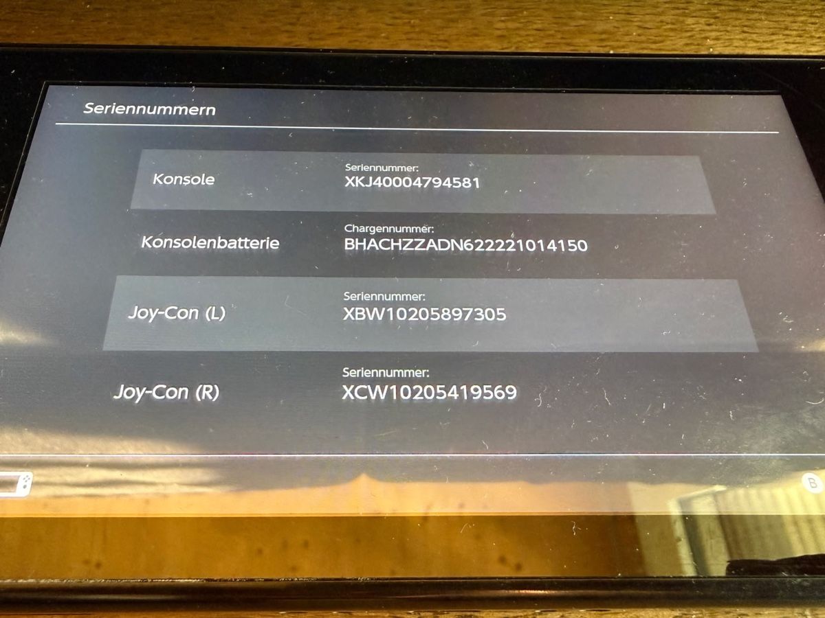 Nintendo Consoles: Nintendo Switch Konsole / gebrauchter Zustand – D'occasion à Läufelfingen par Seraphim13 1